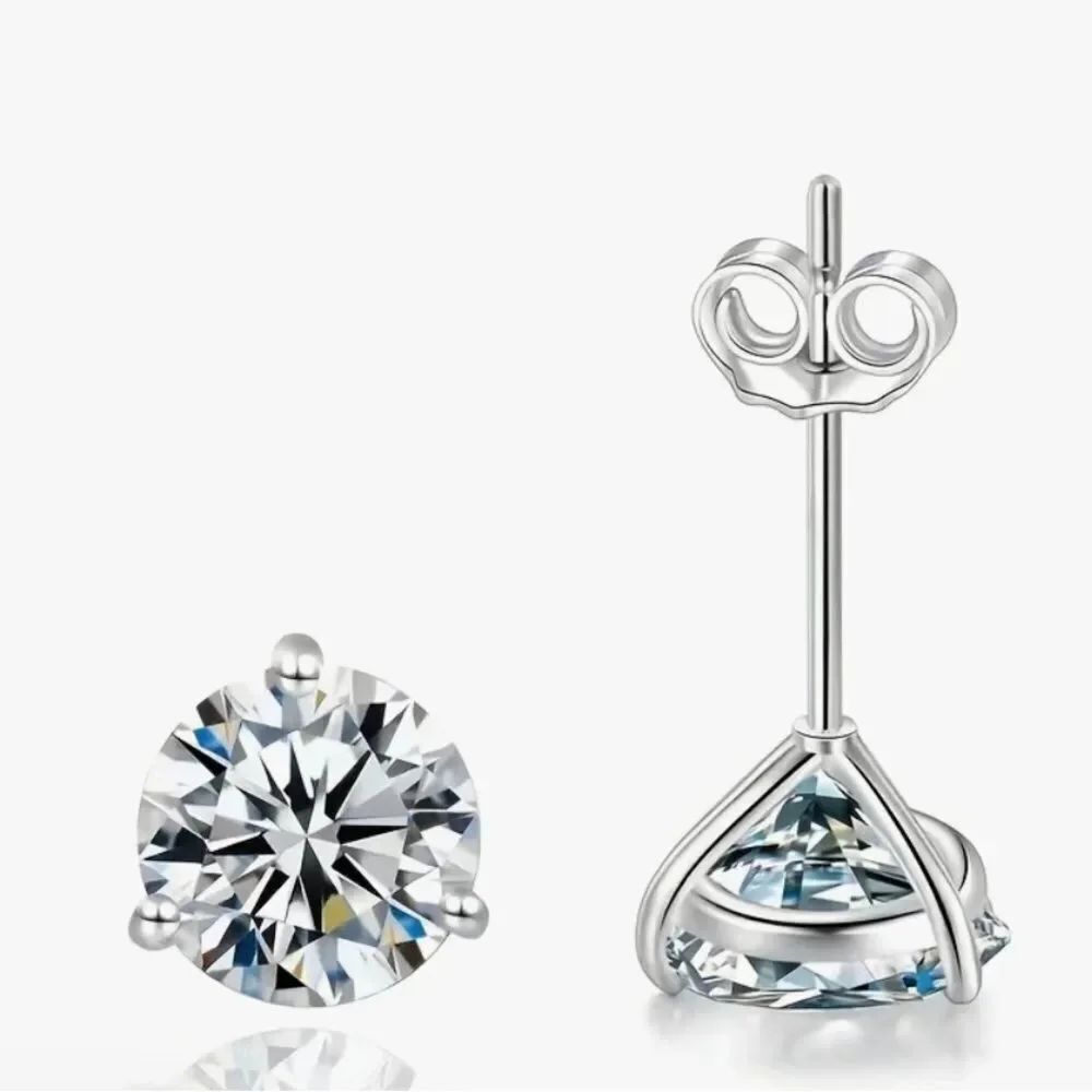 2 Carat! 1CT EACH! Gorgeous Sterling Silver Moissanite Stud Earrings 1CT ea!